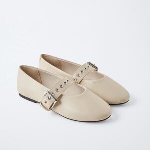 Zara Girls Off White Buckles Mary Jane’s  Dress Shoes